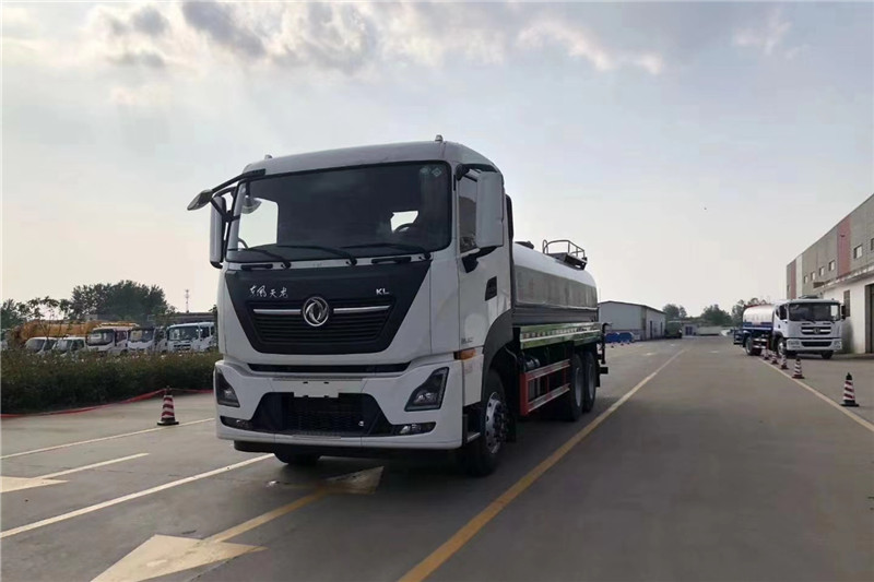東風天龍后八輪20噸噴霧車，國六綠化噴灑車